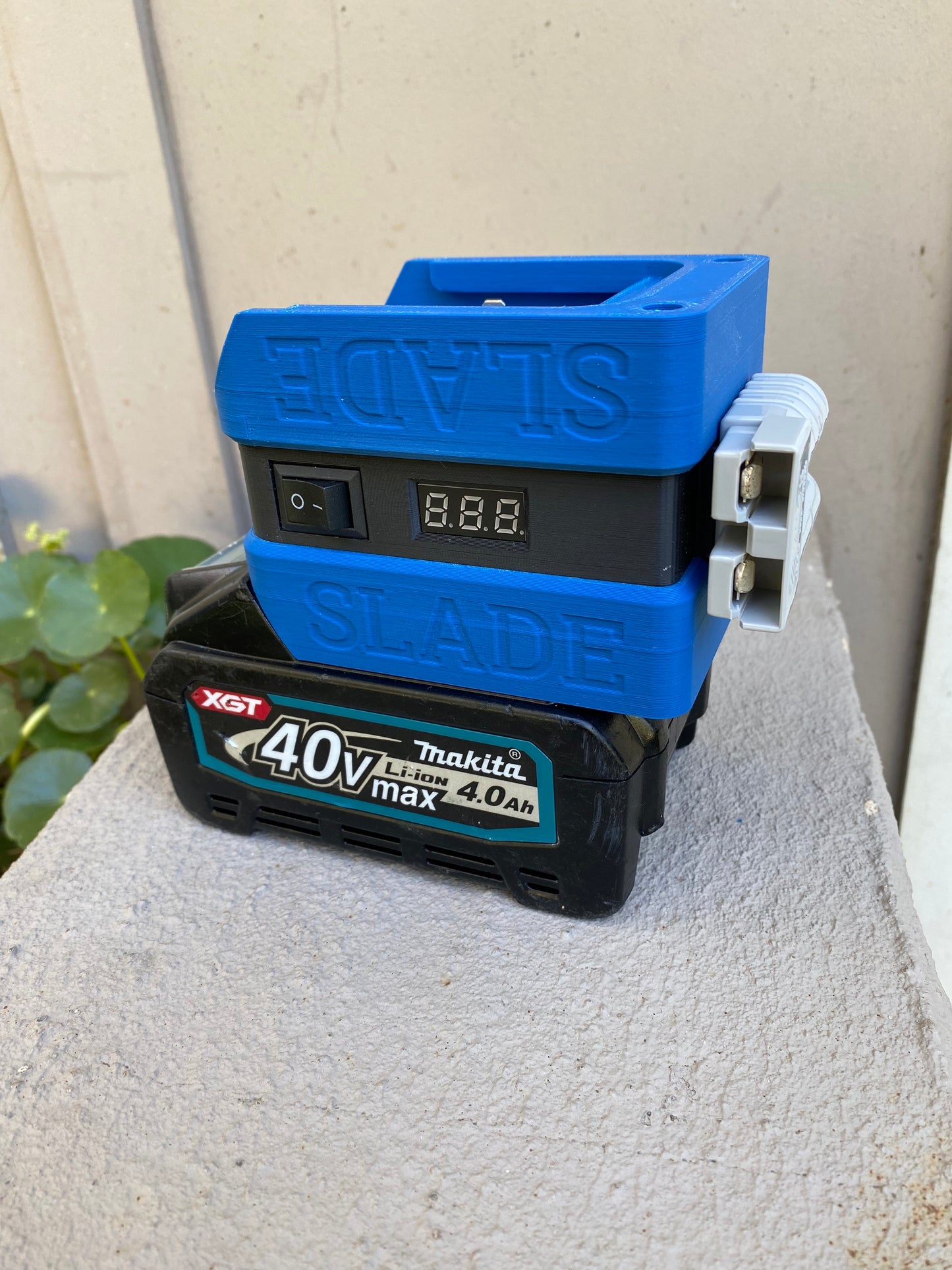 Makita 40V Powered Power Supply