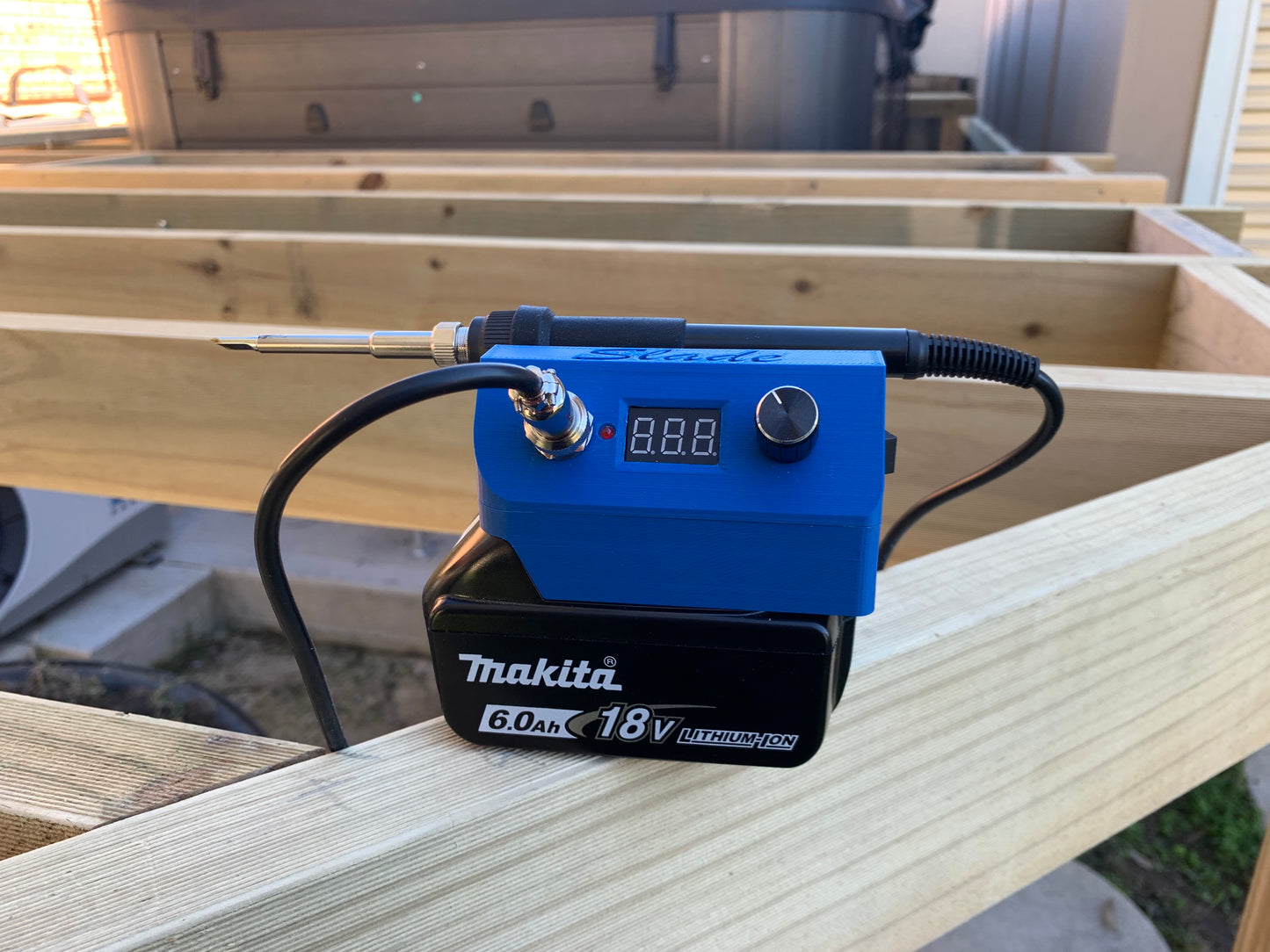 Makita Powered Soldering Iron